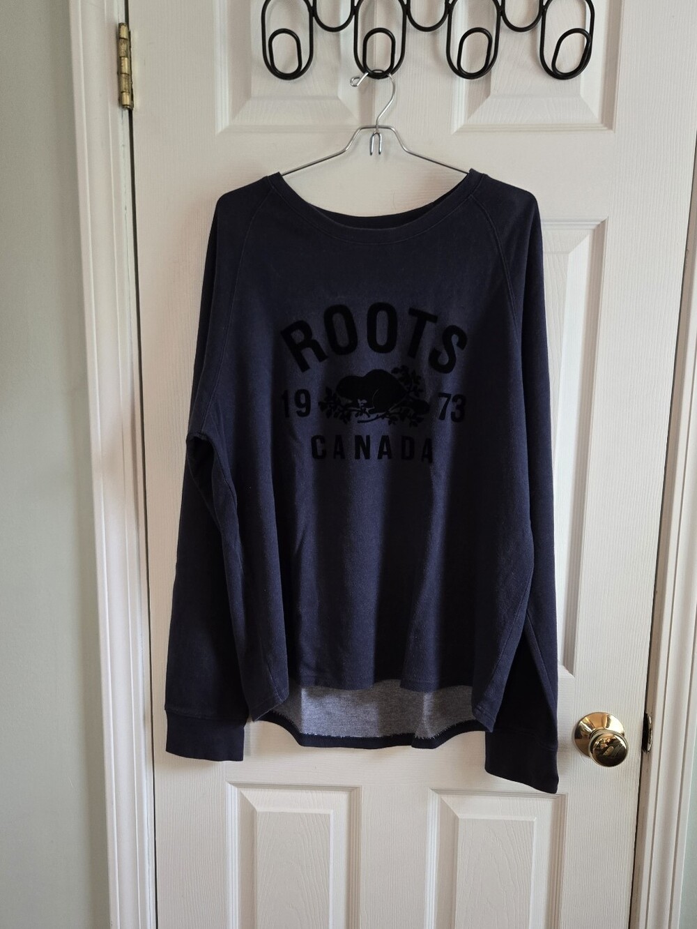 Canada Roots Womens Sweatshirt. XL